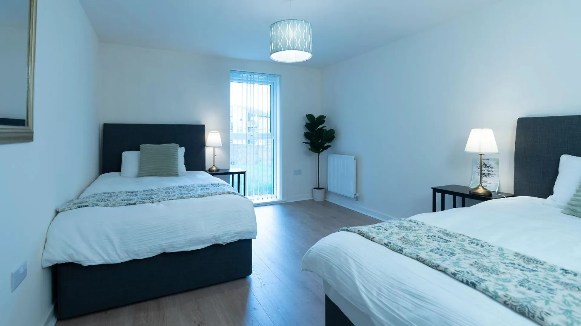 Luxury Ground Floor 2 Bedroom Apartment Free Wifi & Parking 셰필드
