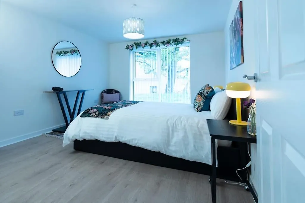 Luxury Ground Floor 2 Bedroom Apartment Free Wifi & Parking 셰필드